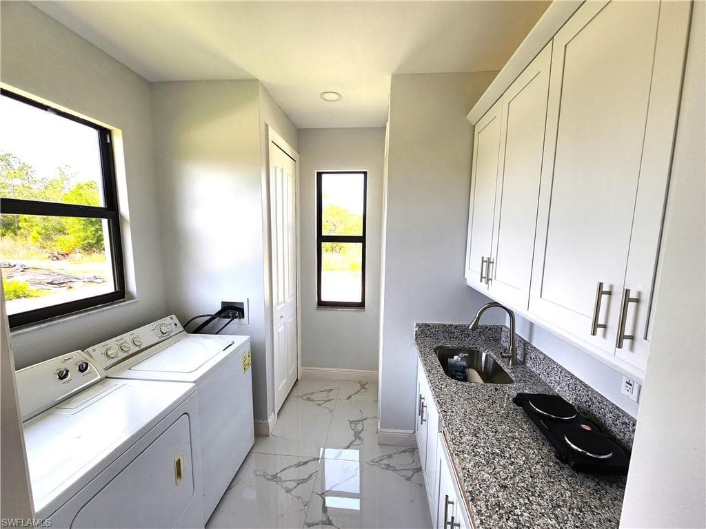 2931 52nd Ave NE, Naples, FL 34120-41