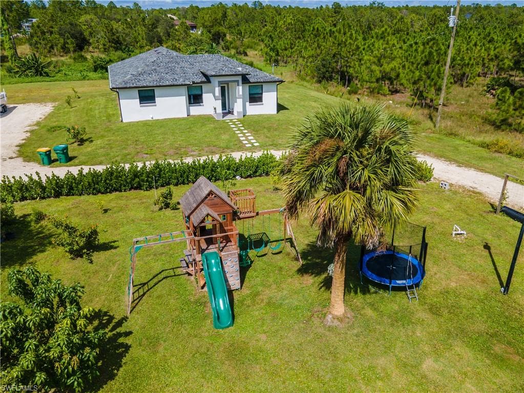 2931 52nd Ave NE, Naples, FL 34120-46