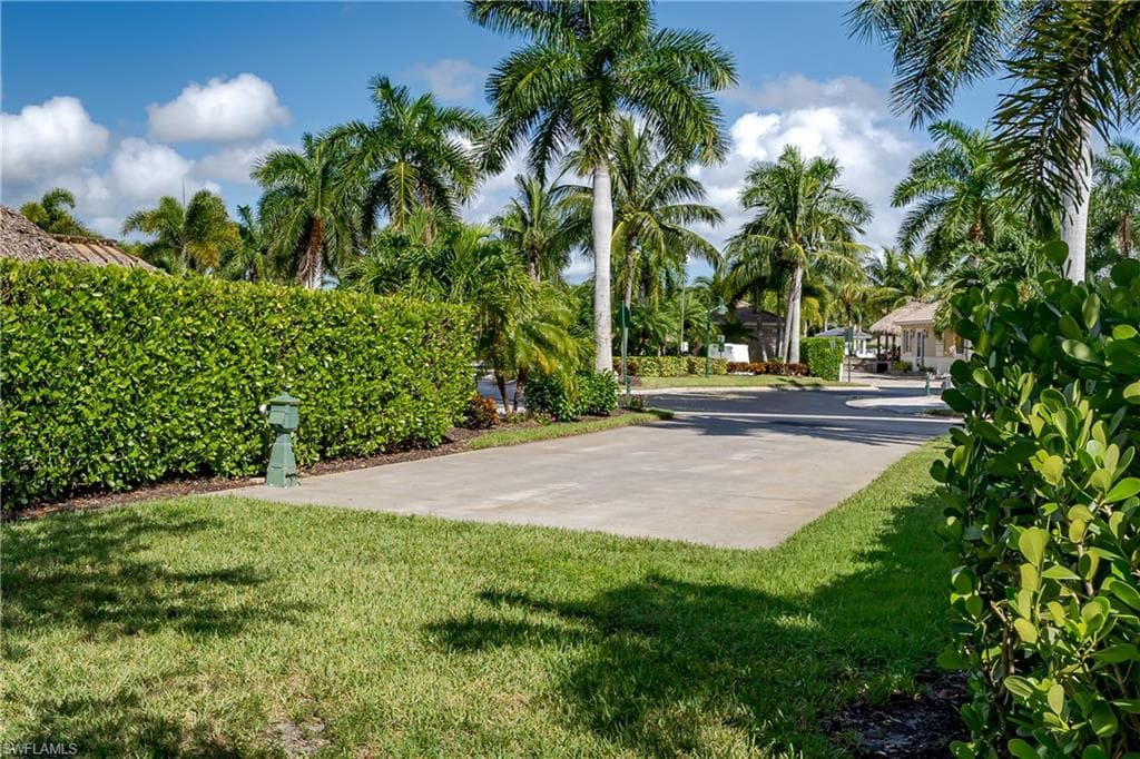 13491 Snook Cir, Naples, FL 34114-9