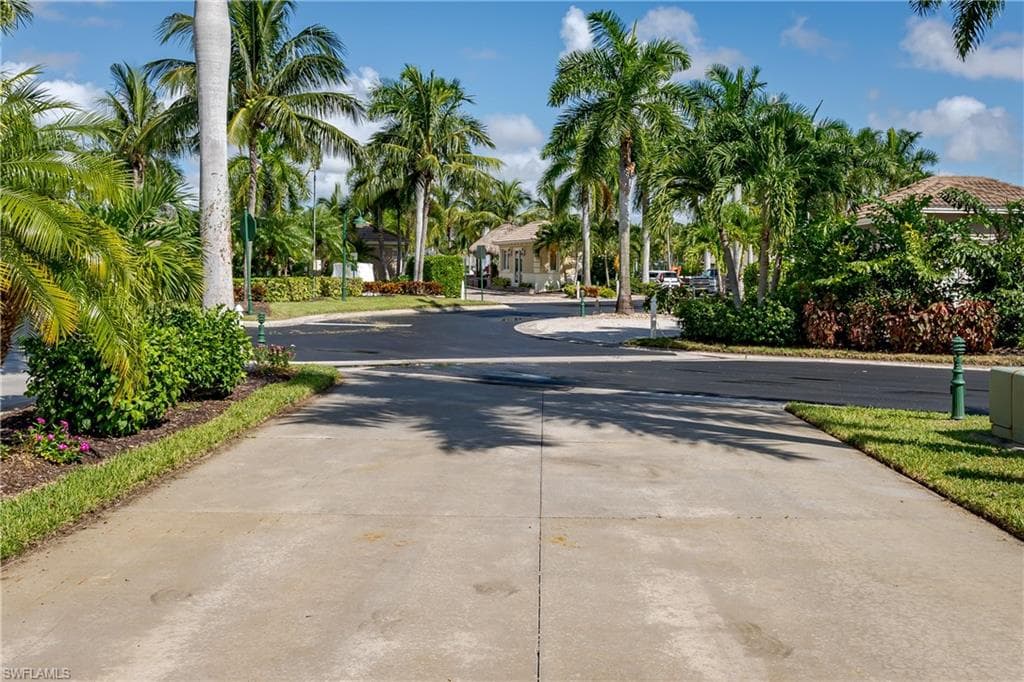 13491 Snook Cir, Naples, FL 34114-17