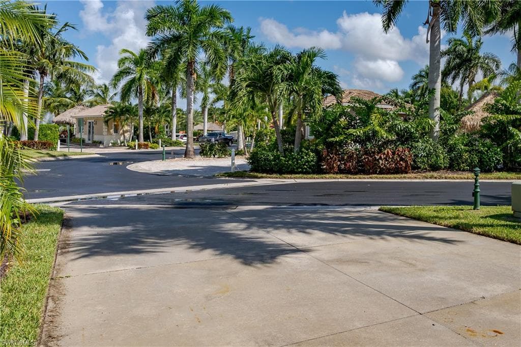 13491 Snook Cir, Naples, FL 34114-19