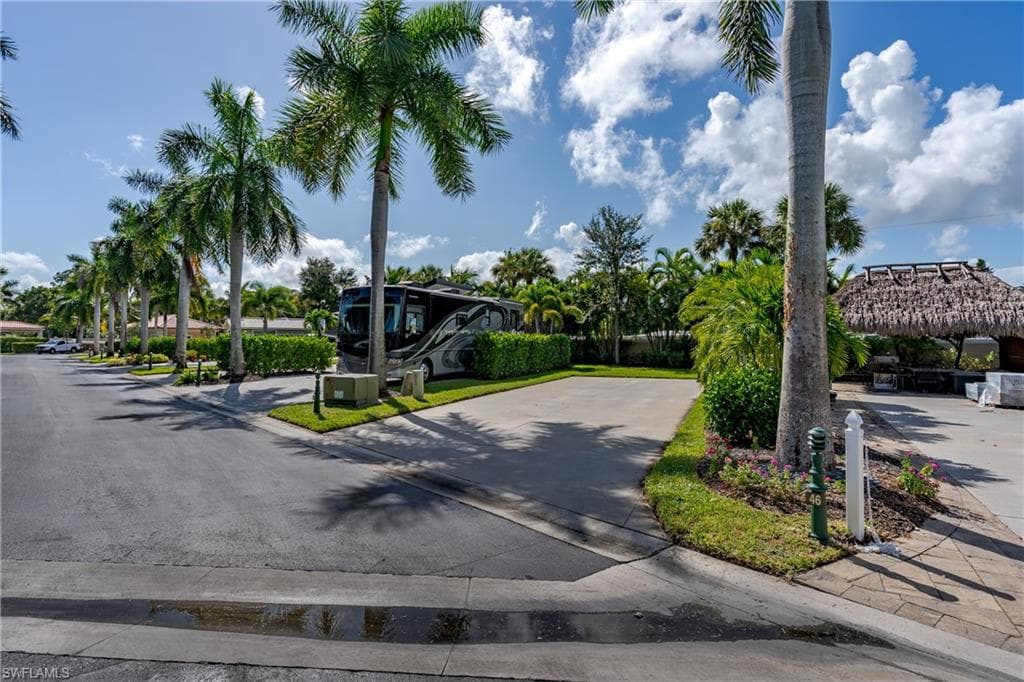 13491 Snook Cir, Naples, FL 34114-21