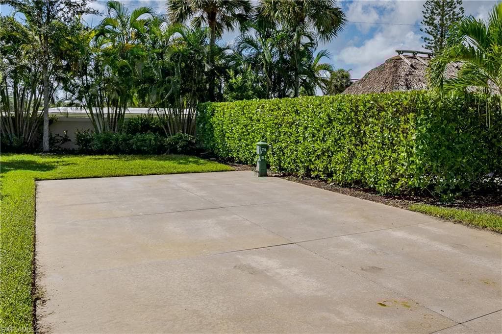13491 Snook Cir, Naples, FL 34114-30