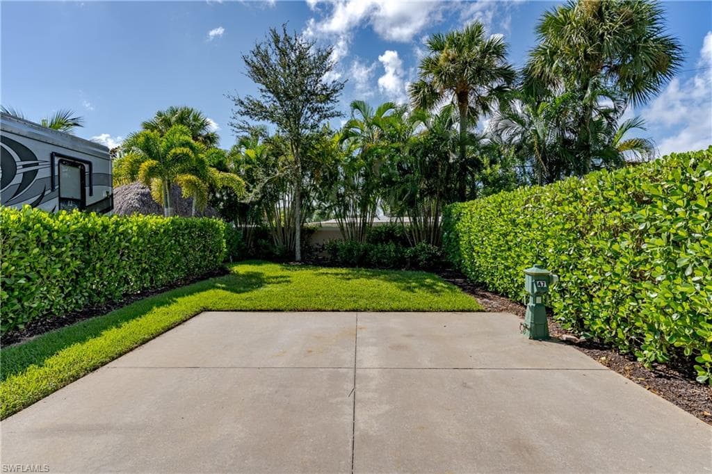 13491 Snook Cir, Naples, FL 34114-32