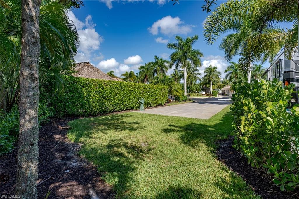 13491 Snook Cir, Naples, FL 34114-8