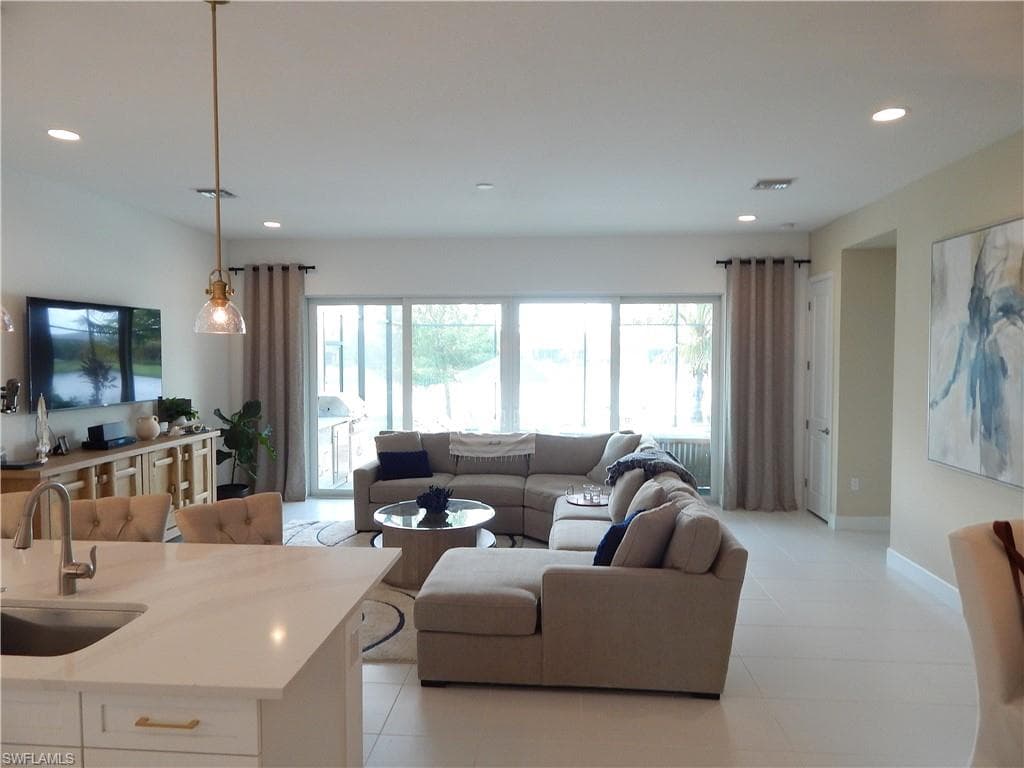 11523 Jacaranda Dr, Naples, FL 34120-13