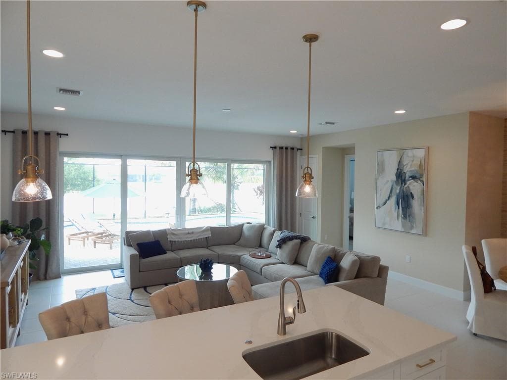 11523 Jacaranda Dr, Naples, FL 34120-14