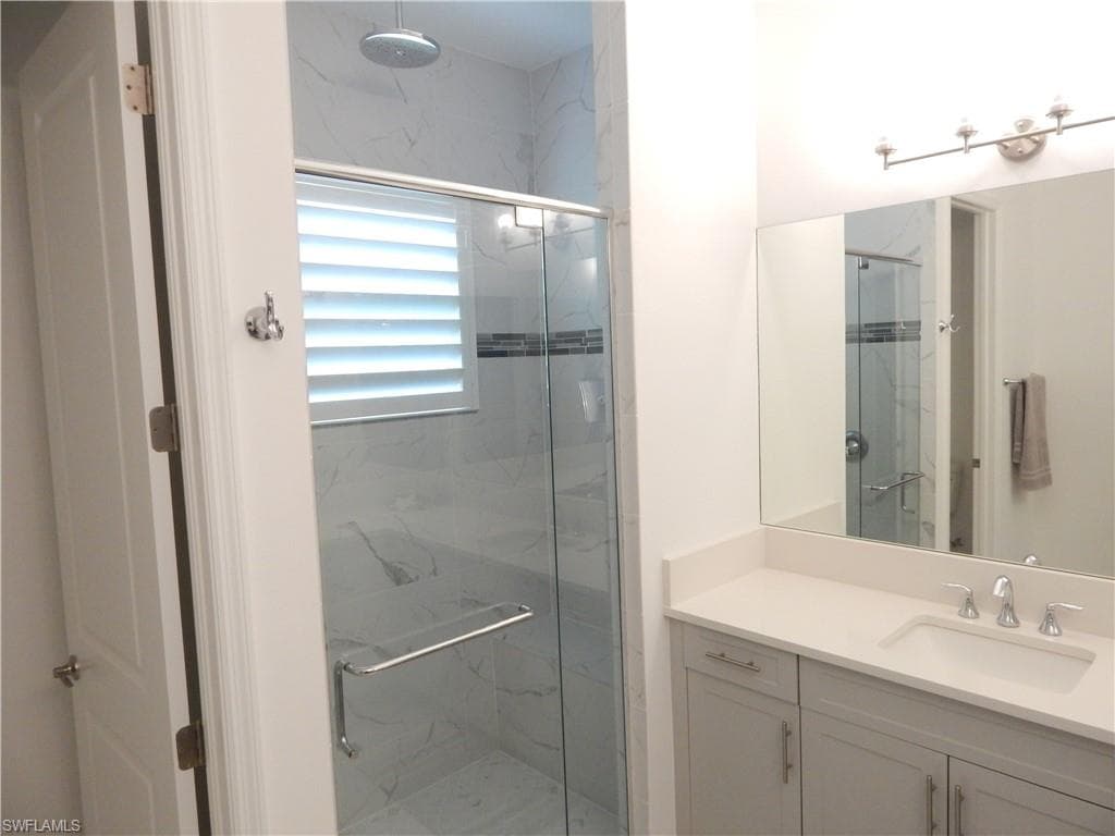 11523 Jacaranda Dr, Naples, FL 34120-21
