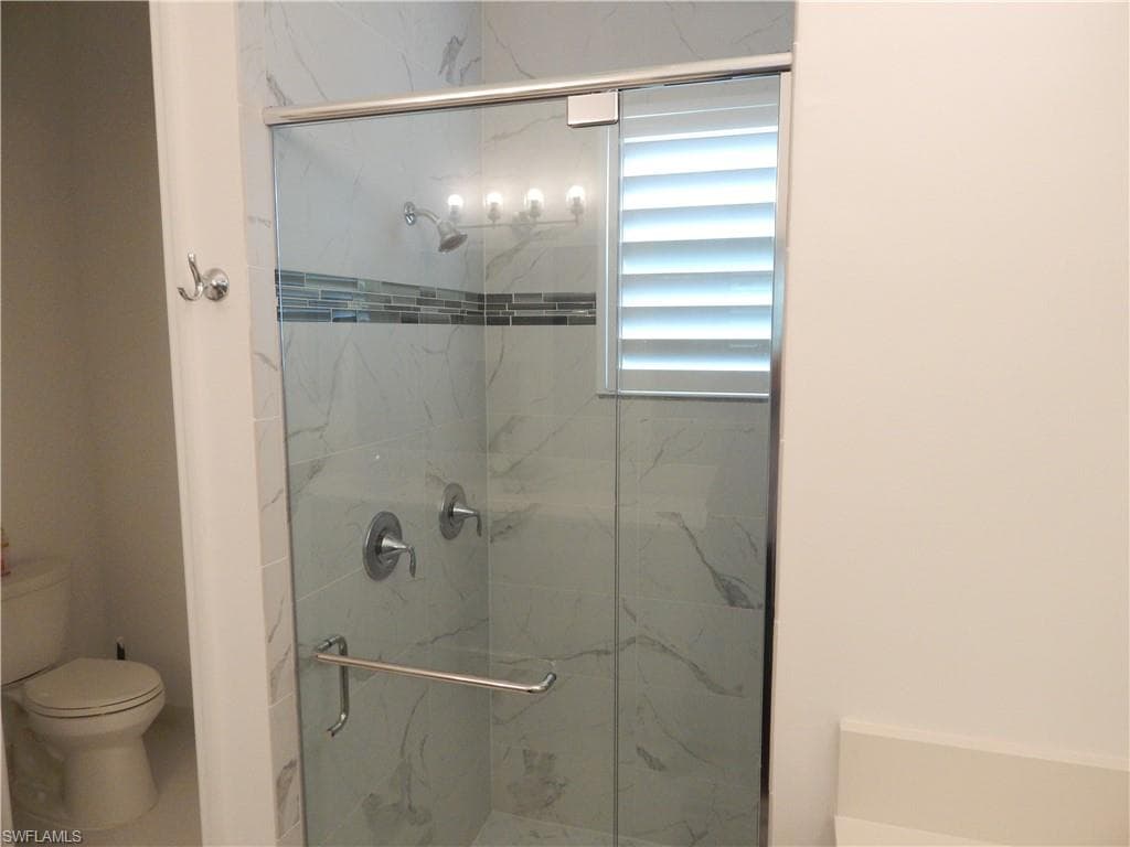 11523 Jacaranda Dr, Naples, FL 34120-22