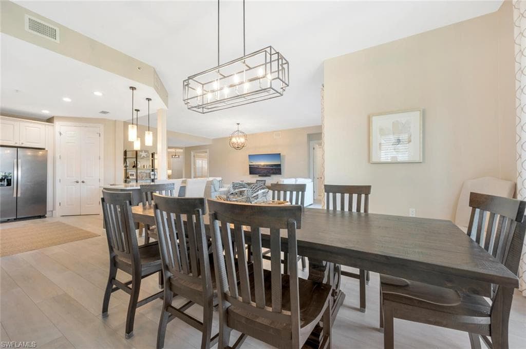 3202 Serenity Ct 102, Naples, FL 34114-8