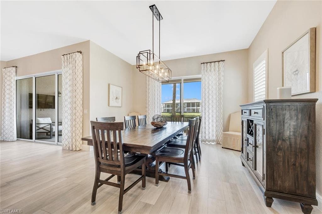 3202 Serenity Ct 102, Naples, FL 34114-6