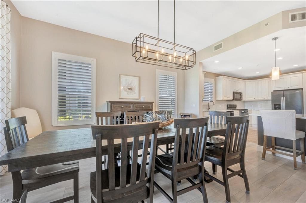3202 Serenity Ct 102, Naples, FL 34114-7