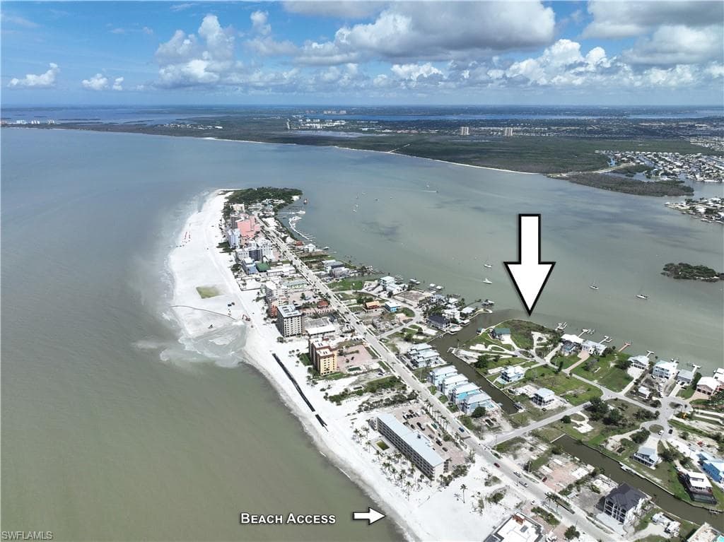 655 Matanzas Ct, Fort Myers Beach, FL 33931-3