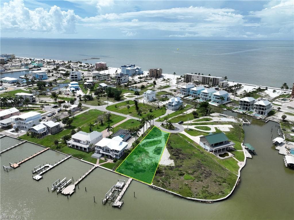 655 Matanzas Ct, Fort Myers Beach, FL 33931-5