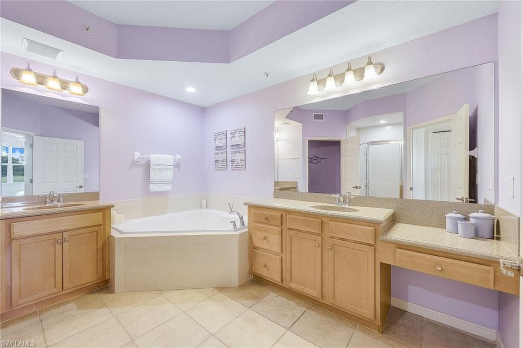 9525 Ironstone Ter 102, Naples, FL 34120-20
