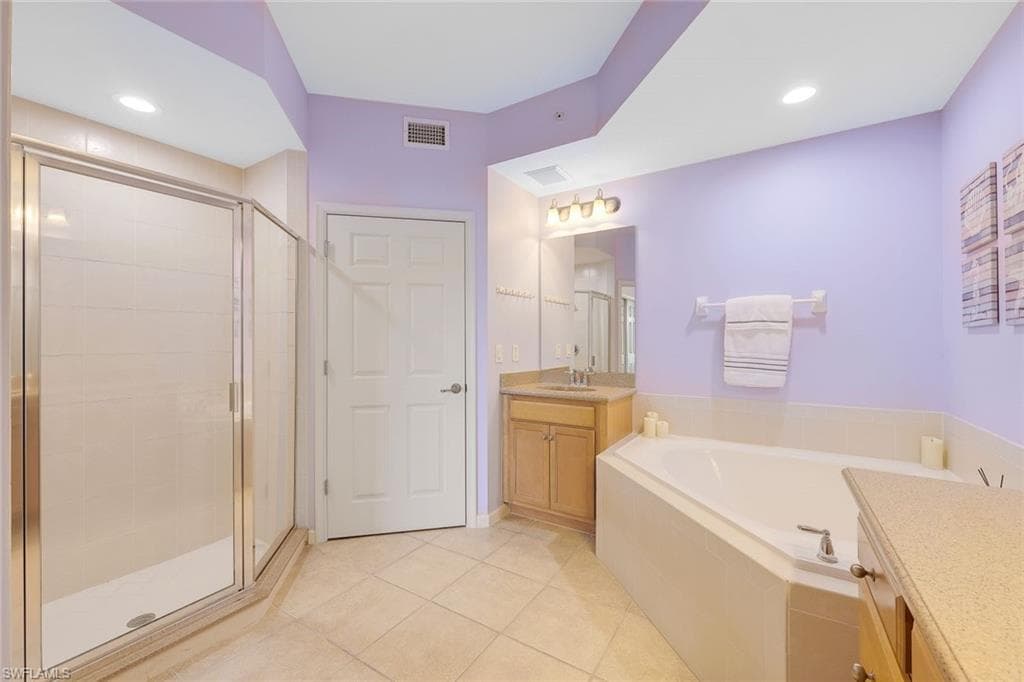 9525 Ironstone Ter 102, Naples, FL 34120-21