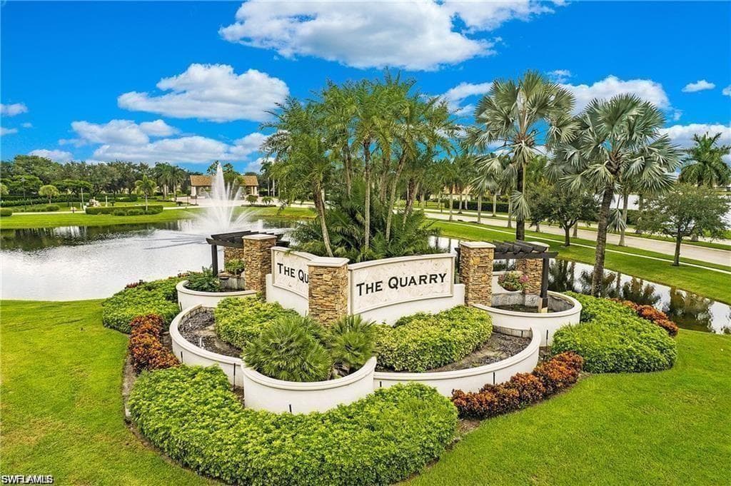 9525 Ironstone Ter 102, Naples, FL 34120-3