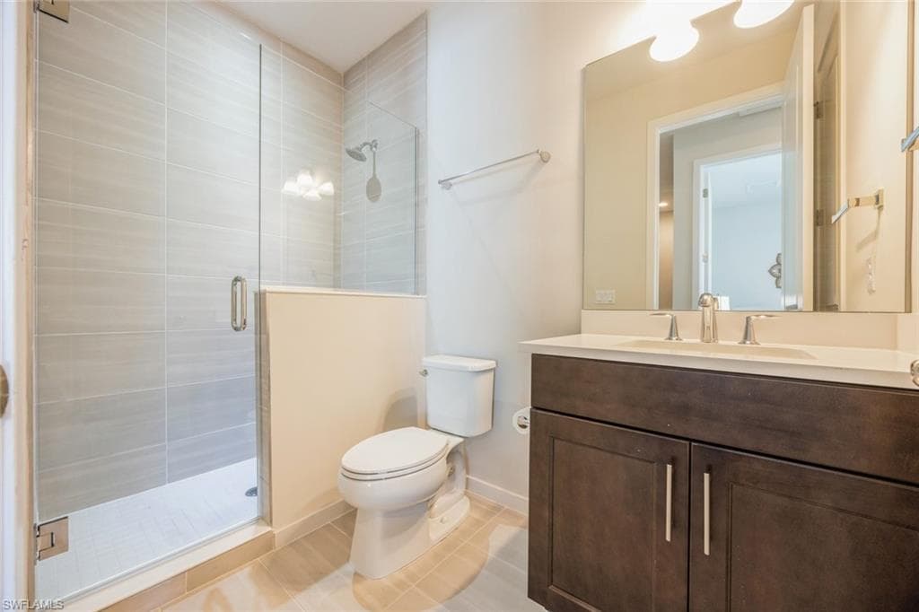 13057 Pembroke Dr, Naples, FL 34105-19
