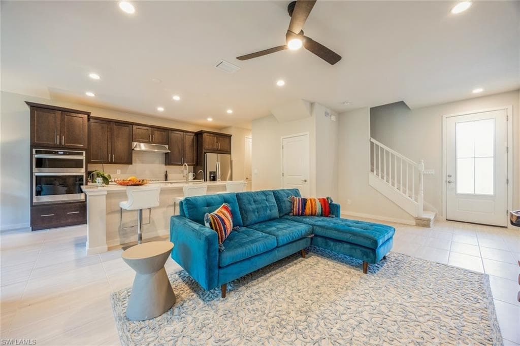 13057 Pembroke Dr, Naples, FL 34105-6
