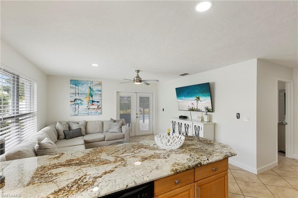 683 94th Ave N, Naples, FL 34108-11