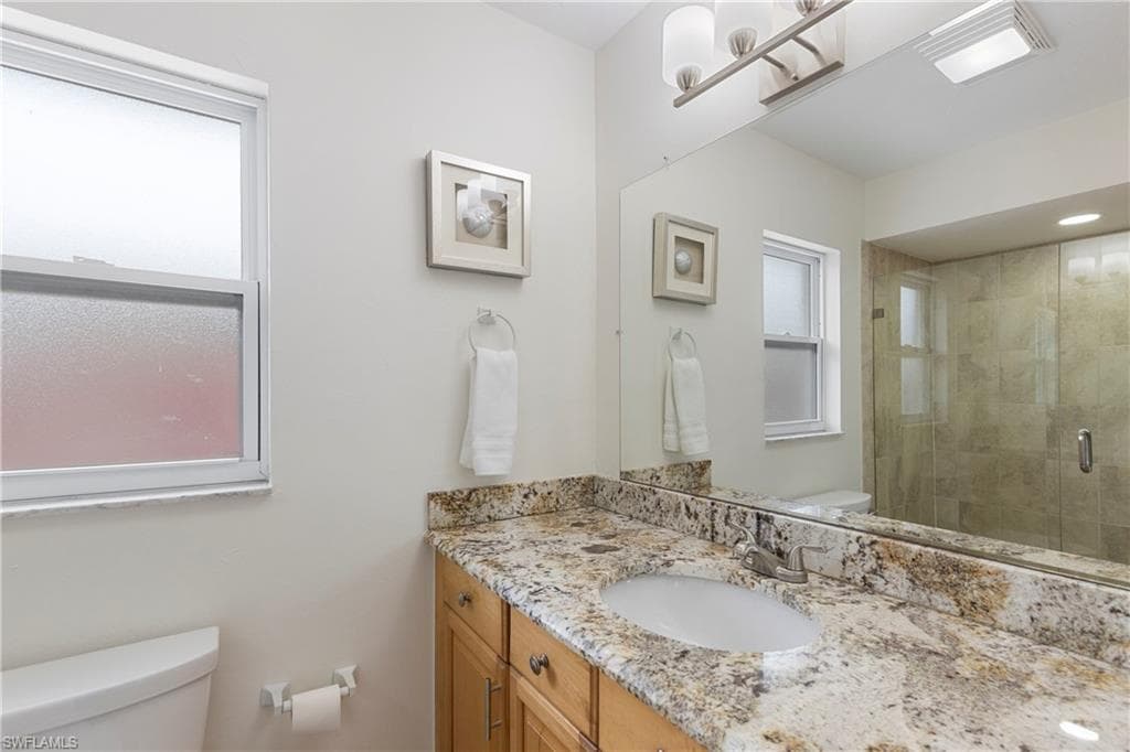 683 94th Ave N, Naples, FL 34108-25