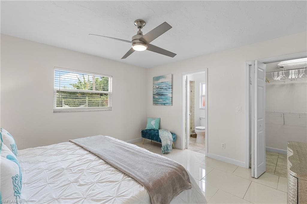 683 94th Ave N, Naples, FL 34108-27