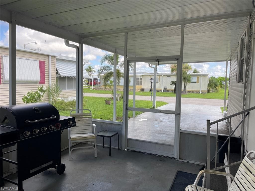 2711 Breezewood Dr, North Fort Myers, FL 33917-21