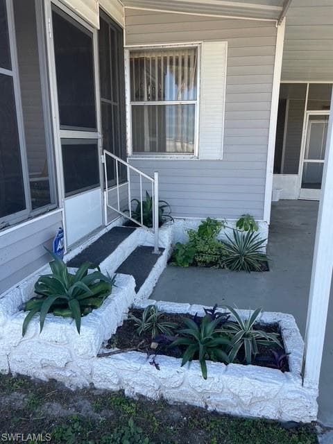 2711 Breezewood Dr, North Fort Myers, FL 33917-24