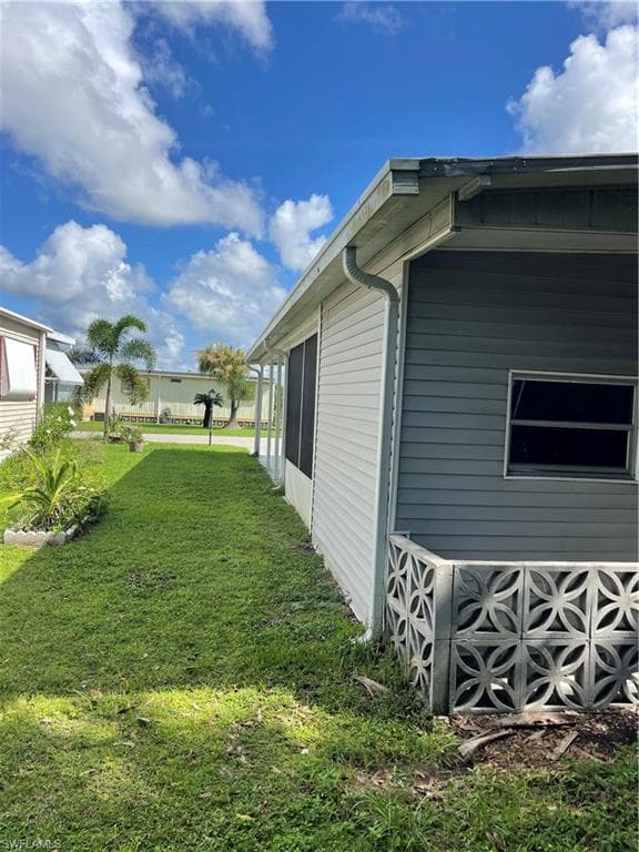 2711 Breezewood Dr, North Fort Myers, FL 33917-29