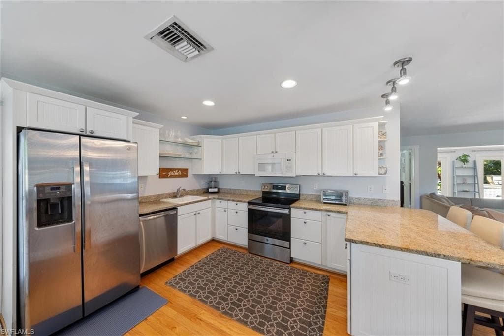 1171 14th Ave N, Naples, FL 34102-9