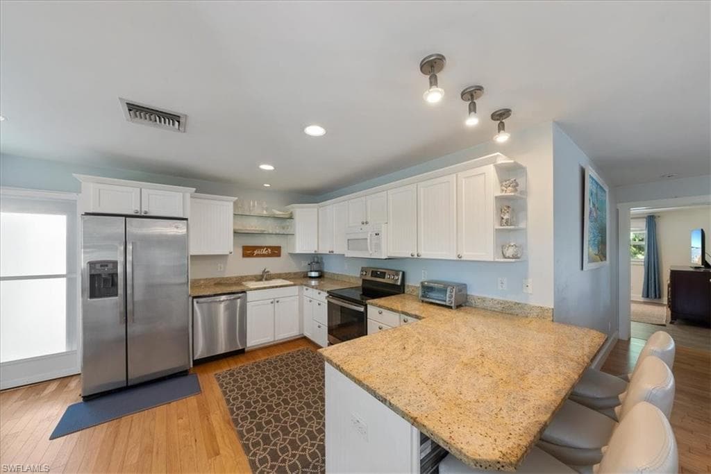 1171 14th Ave N, Naples, FL 34102-10