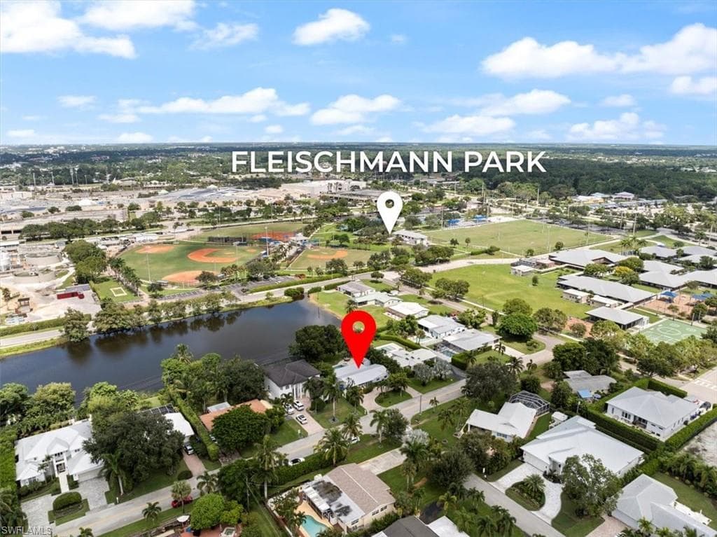 1171 14th Ave N, Naples, FL 34102-39