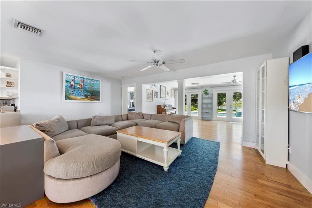 1171 14th Ave N, Naples, FL 34102-7