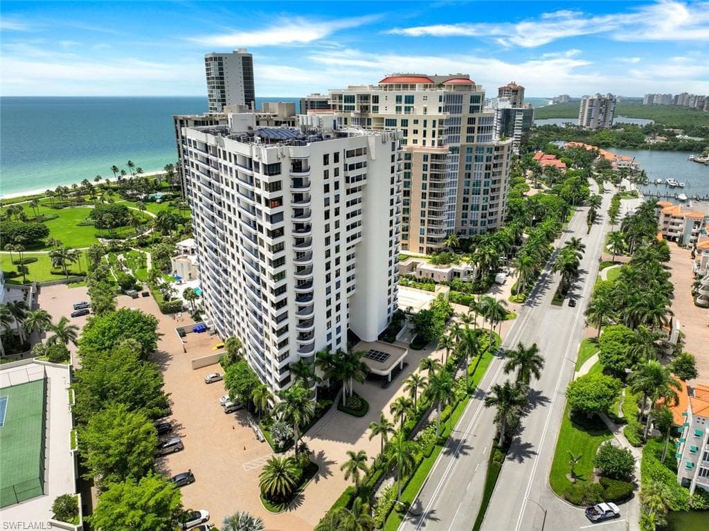 4451 Gulf Shore Blvd N 1605, Naples, FL 34103-46