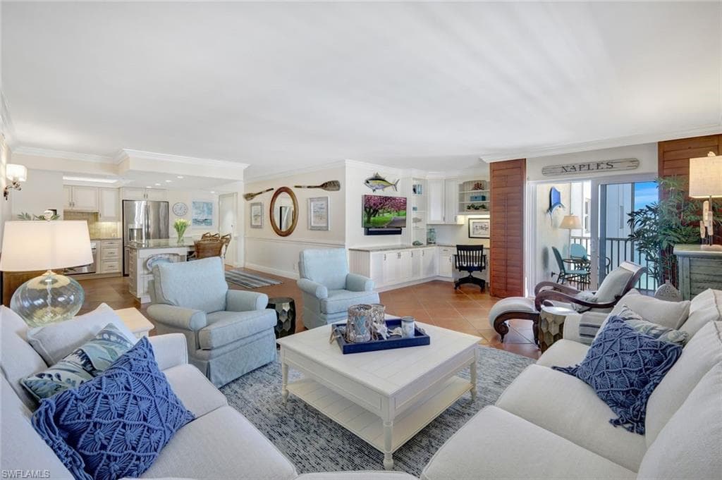 1919 Gulf Shore Blvd N 603, Naples, FL 34102-4