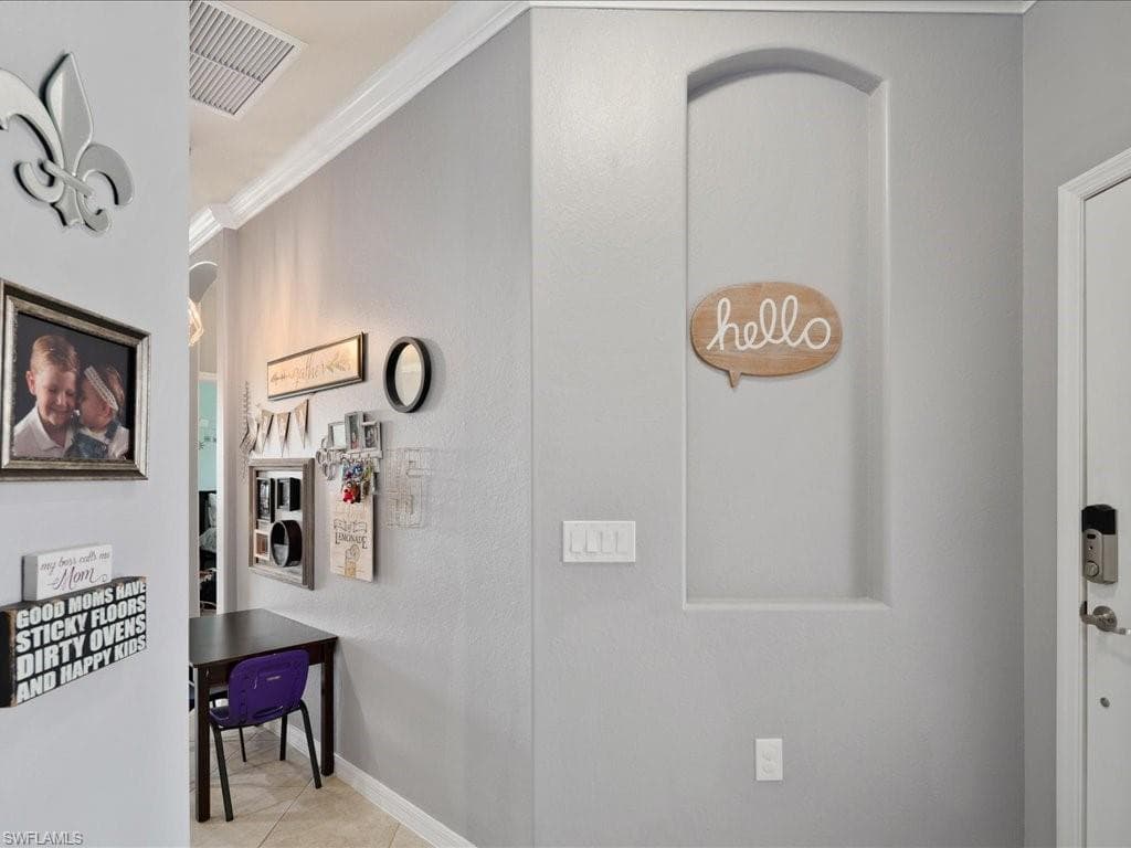 14488 Grapevine Dr, Naples, FL 34114-9