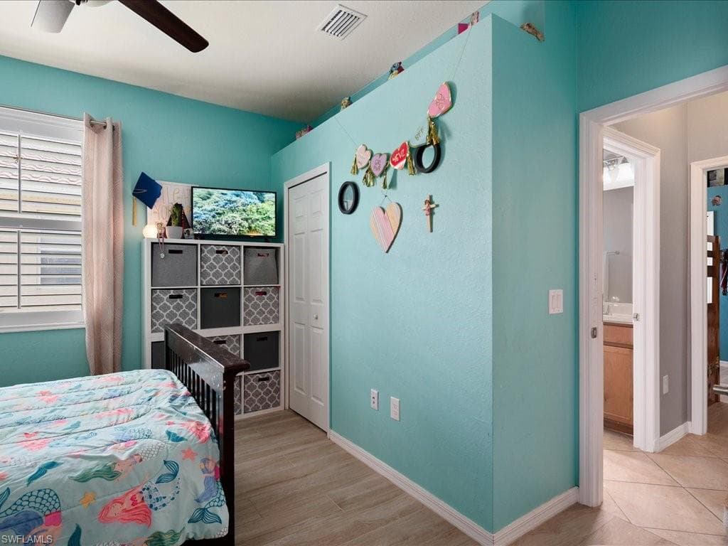 14488 Grapevine Dr, Naples, FL 34114-14