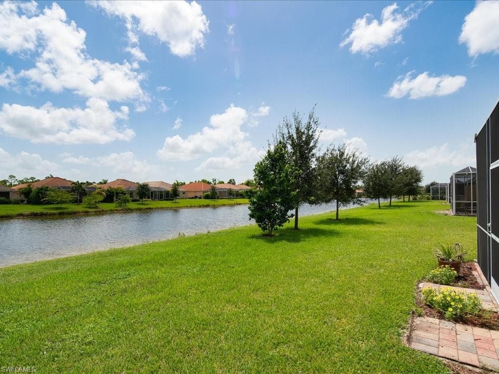 14488 Grapevine Dr, Naples, FL 34114-22