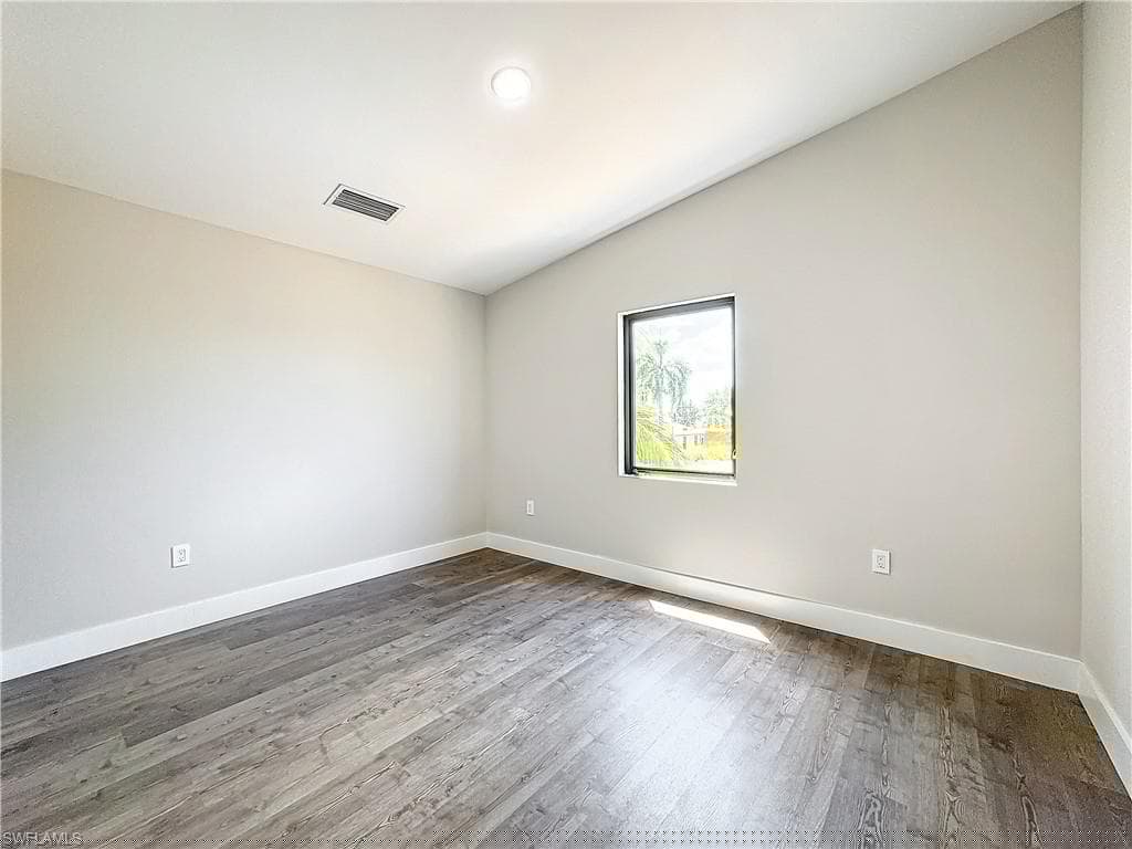 2511 Storter Ave, Naples, FL 34112-37
