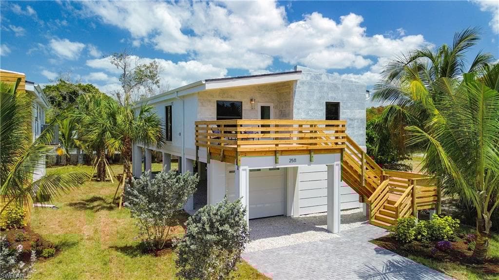 2511 Storter Ave, Naples, FL 34112-41