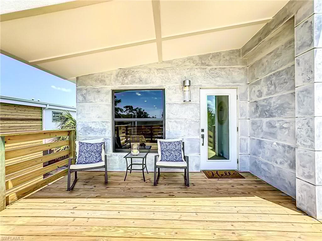 2511 Storter Ave, Naples, FL 34112-4