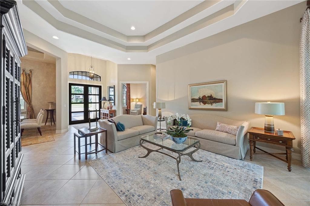 7721 Classics Dr, Naples, FL 34113-10