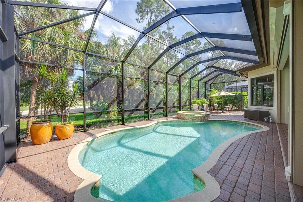 7721 Classics Dr, Naples, FL 34113-40