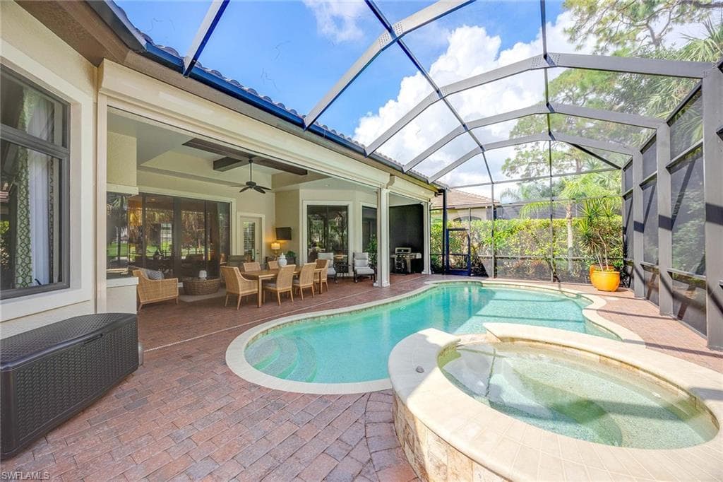 7721 Classics Dr, Naples, FL 34113-42