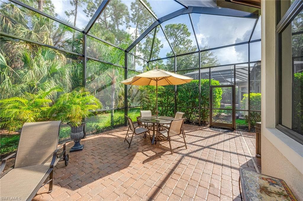 7721 Classics Dr, Naples, FL 34113-43
