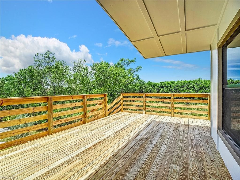 2505 Storter Ave, Naples, FL 34112-4