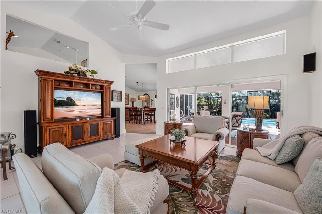 544 Roma Ct, Naples, FL 34110-2