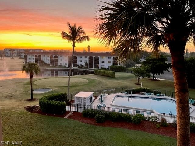 57 High Point Cir W 104, Naples, FL 34103-18