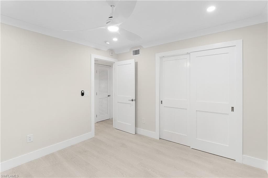 57 High Point Cir W 104, Naples, FL 34103-20