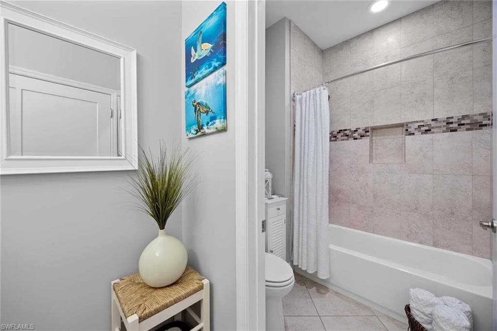 14151 Nautica Ct, Naples, FL 34114-26